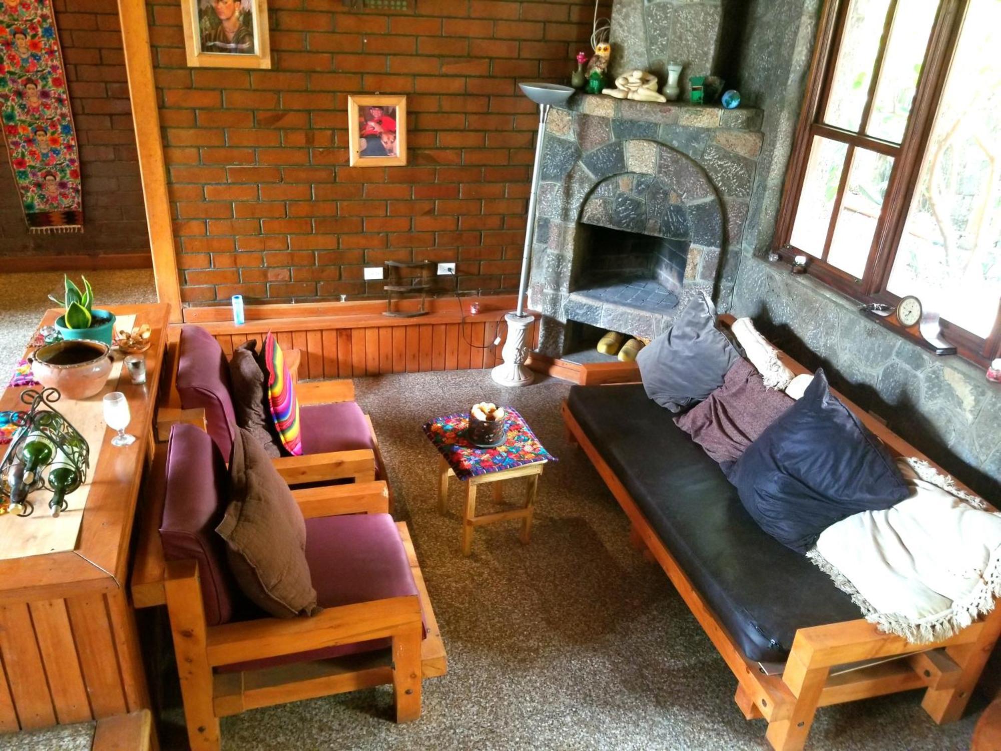 Casa Qatzij - Guest House, Lake Atitlan San Lucas Tolimán Екстериор снимка